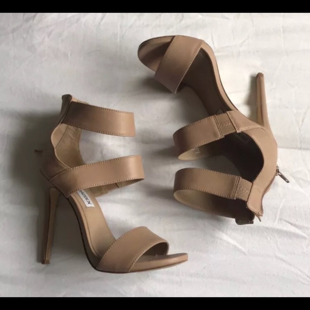 Steve Madden Nude Heels